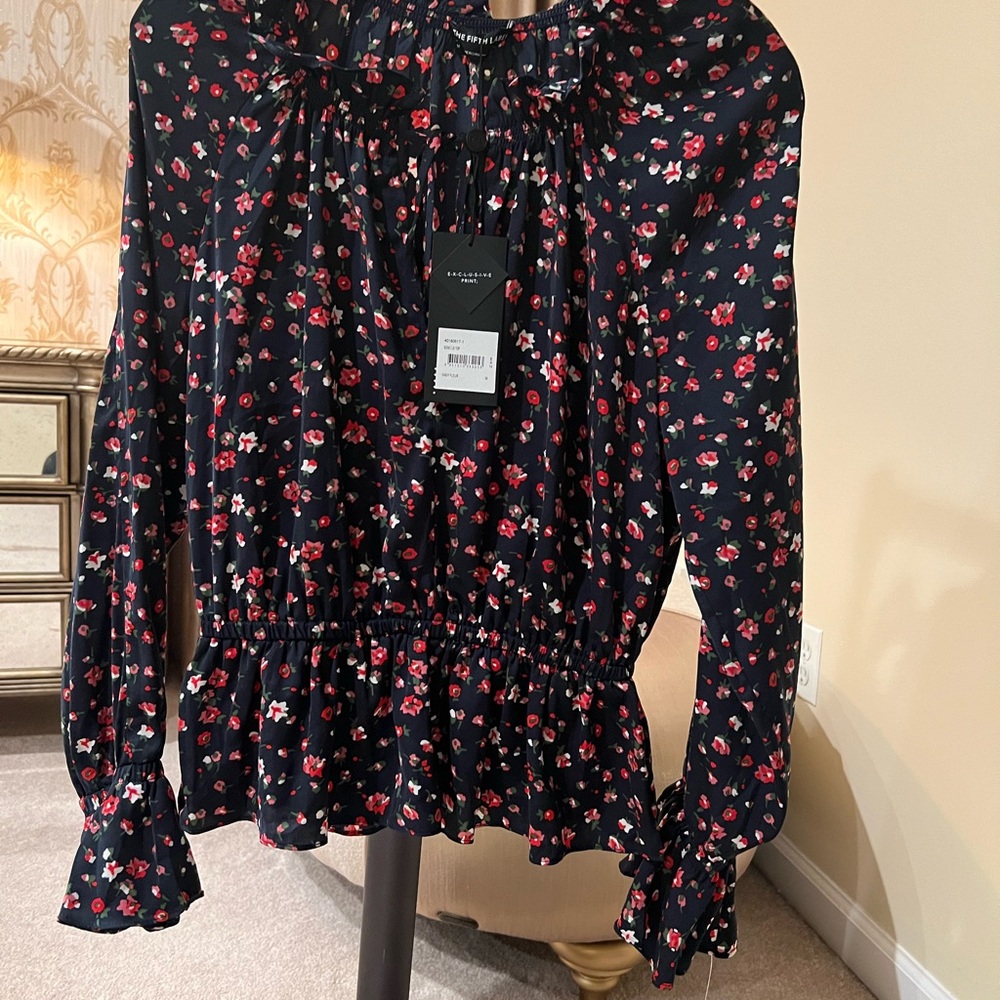 Floral long sleeve blouse